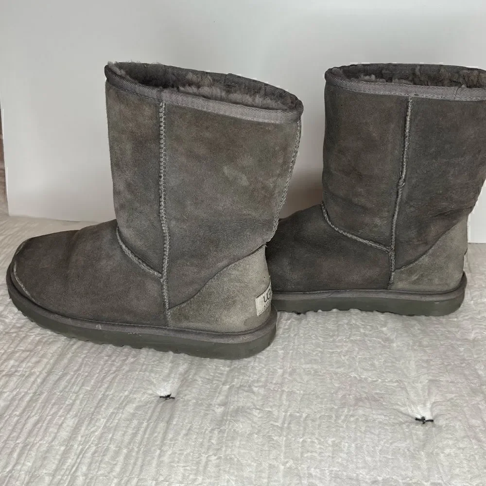 UGG used boot